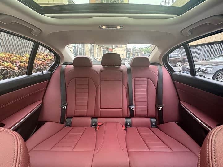 Фото 12 - BMW 3 Series