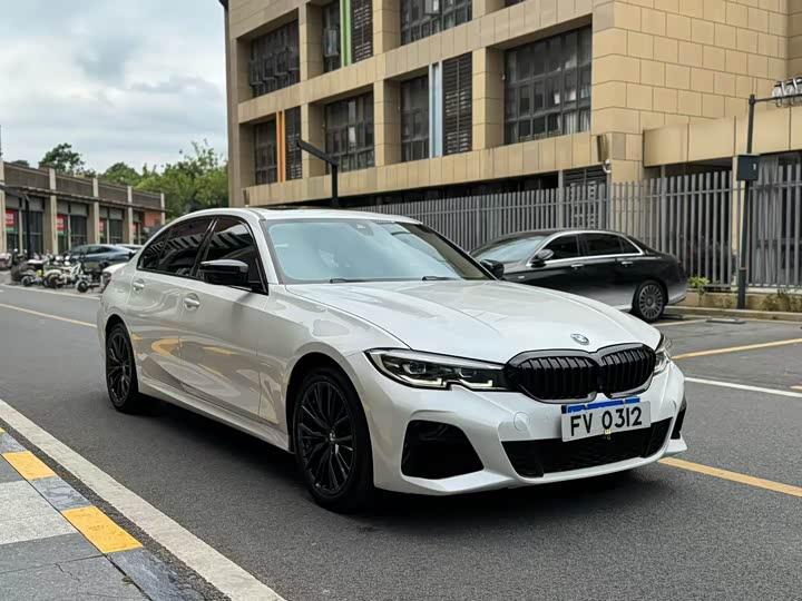 Фото 3 - BMW 3 Series