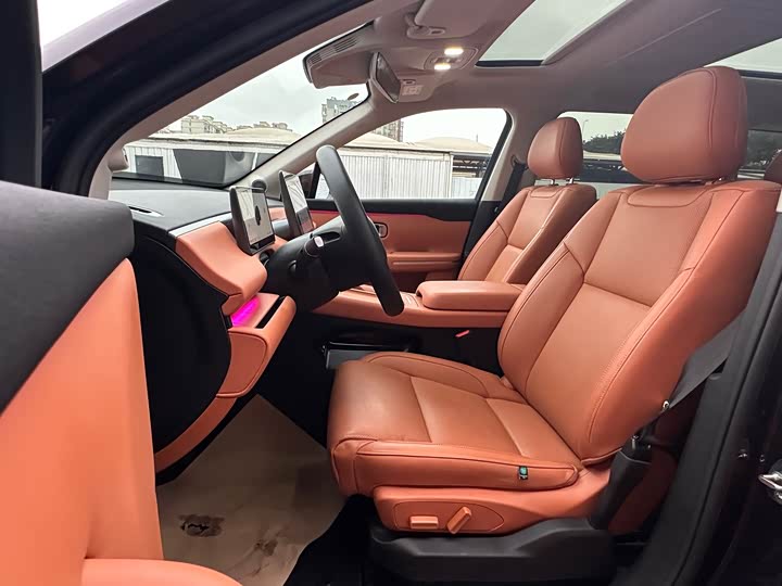 Фото 11 - Leapmotor C16