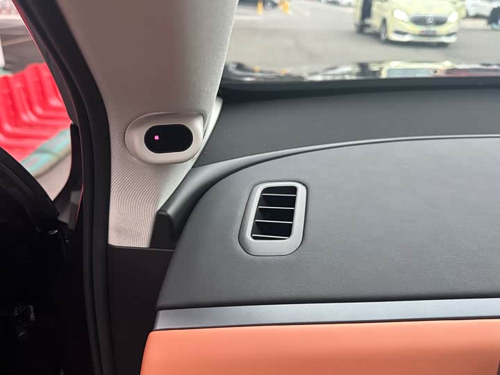 Фото 13 - Leapmotor C16