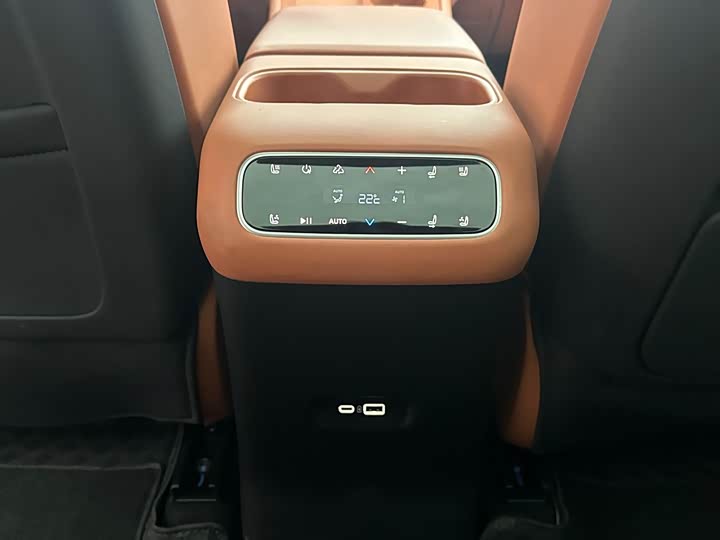 Фото 23 - Leapmotor C16