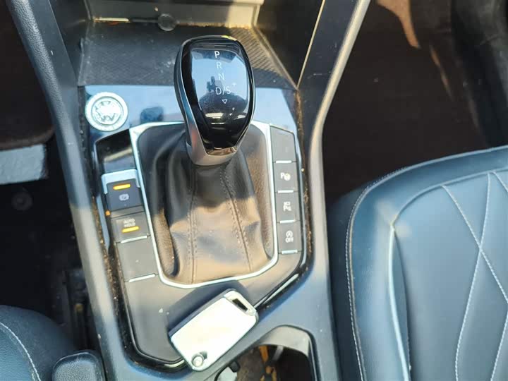 Фото 14 - Volkswagen Tiguan L Pro