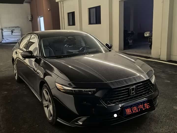 Фото 3 - Honda Accord