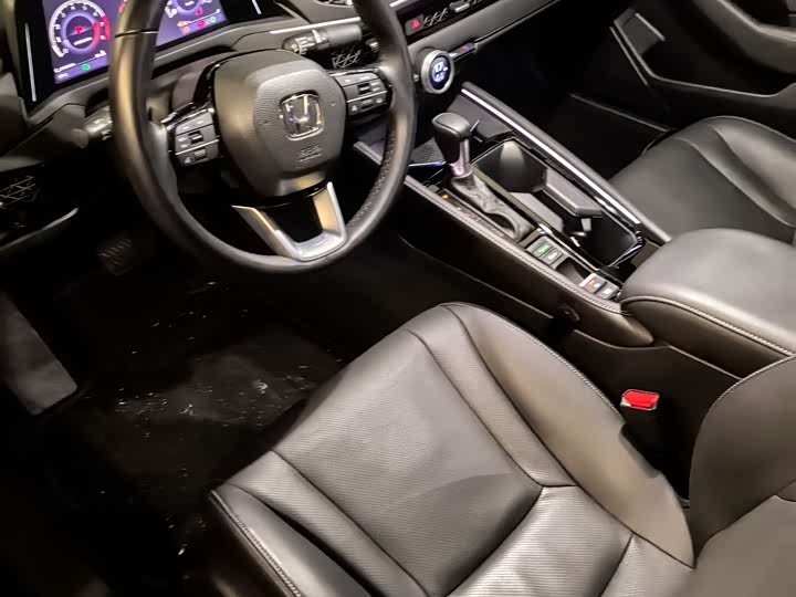 Фото 5 - Honda Accord