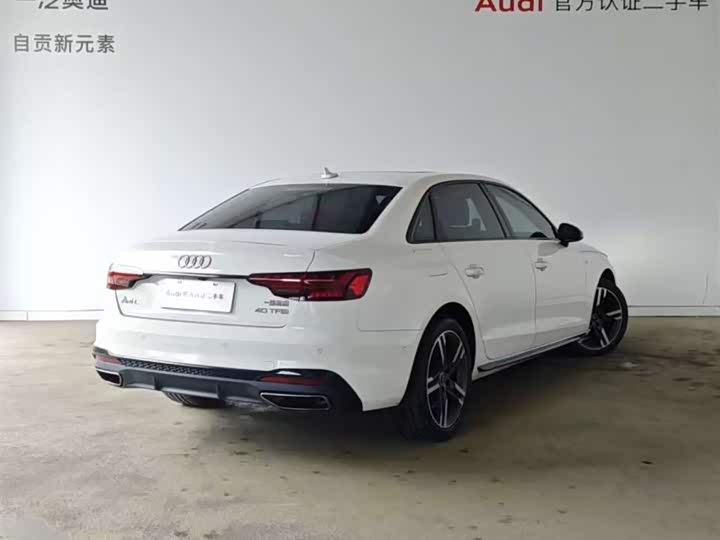 Фото 2 - Audi A4L