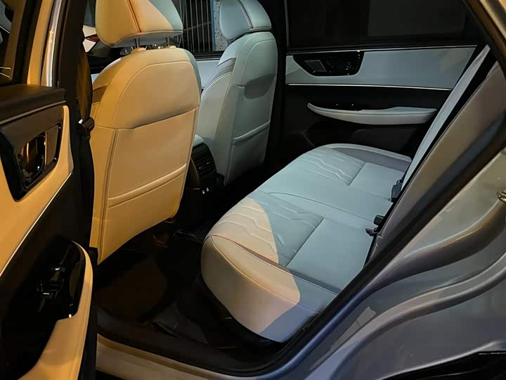 Фото 6 - Honda e:NS2