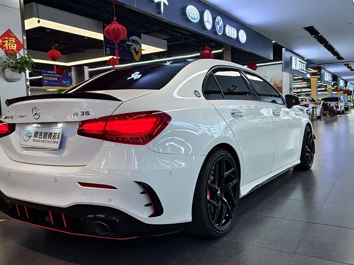 Фото 4 - Mercedes-Benz A-Class AMG