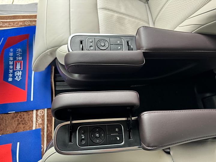 Фото 13 - GAC Trumpchi M8