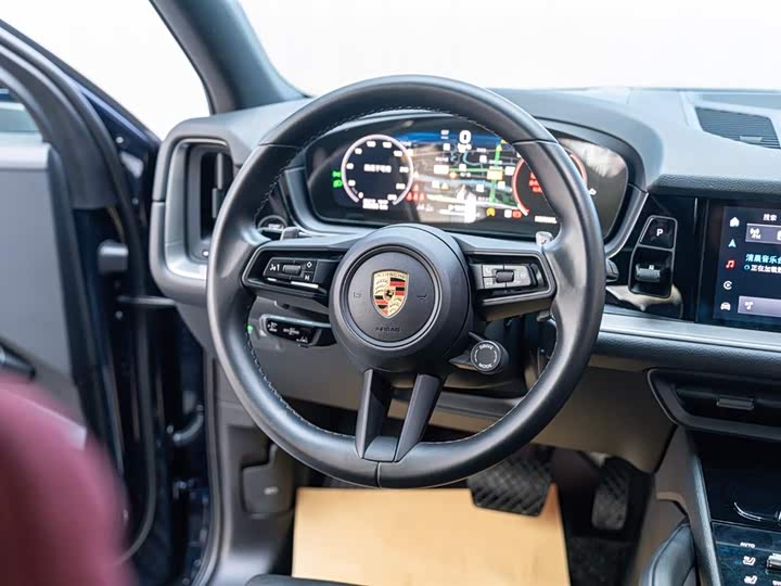 Фото 14 - Porsche Cayenne