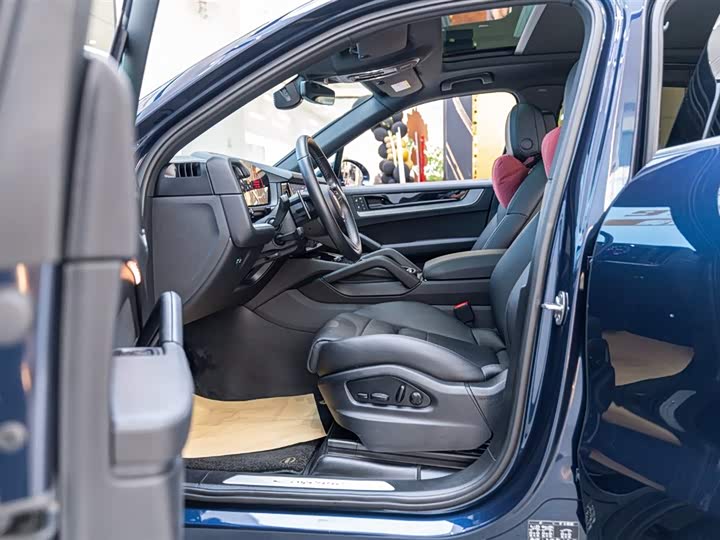 Фото 17 - Porsche Cayenne