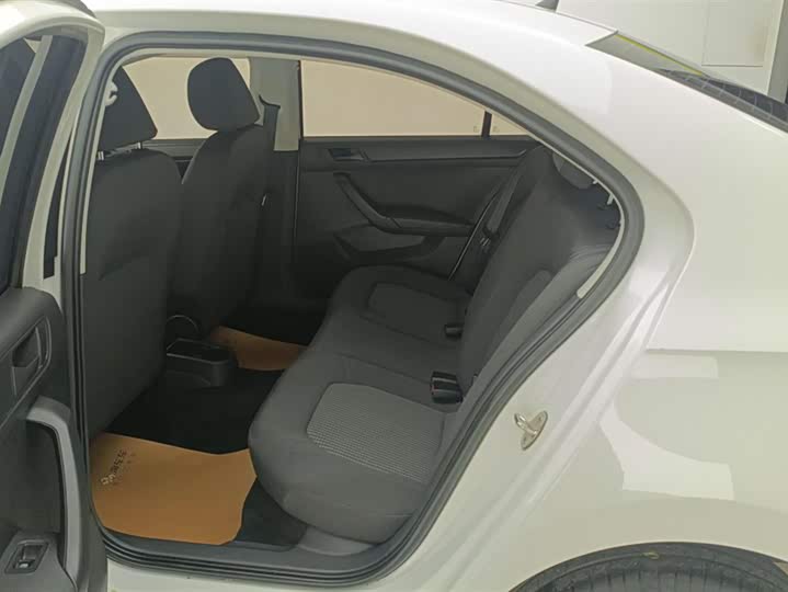 Фото 11 - Volkswagen Santana