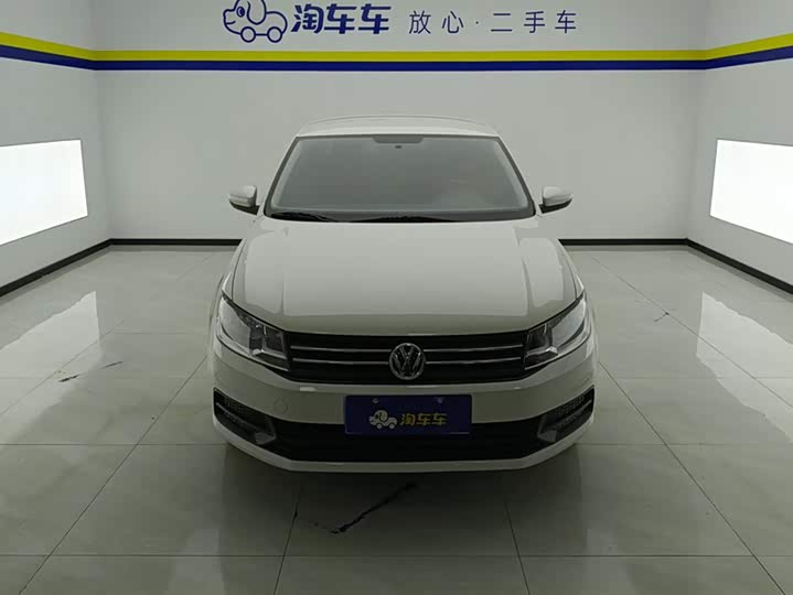 Фото 2 - Volkswagen Santana