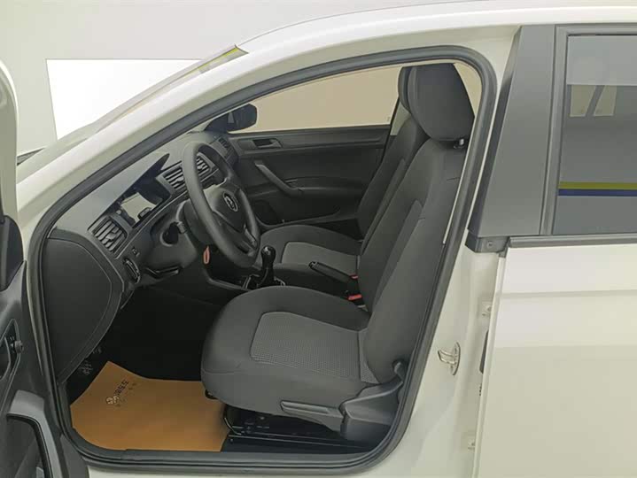 Фото 9 - Volkswagen Santana