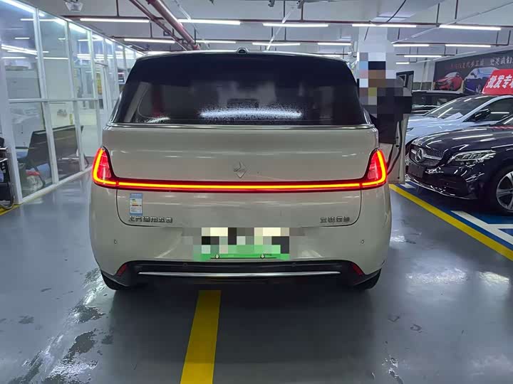 Photo 2 - Baojun Yunduo