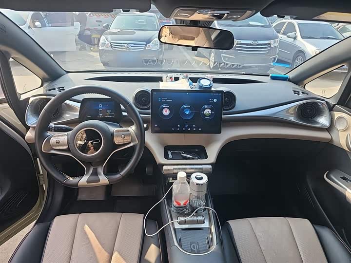 Фото 10 - BYD Dolphin