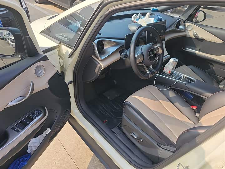 Фото 16 - BYD Dolphin