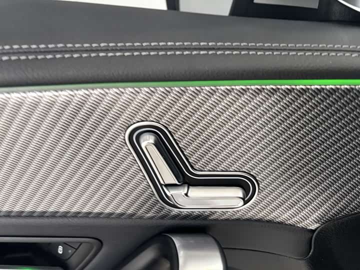 Фото 11 - Mercedes-Benz A-Class