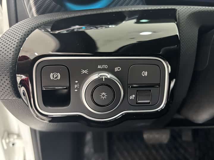 Фото 13 - Mercedes-Benz A-Class