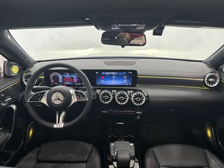 Фото 15 - Mercedes-Benz A-Class