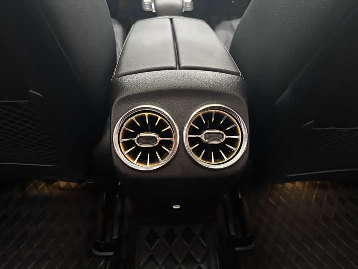 Фото 21 - Mercedes-Benz A-Class