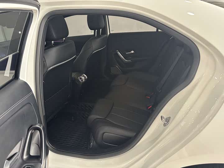 Фото 22 - Mercedes-Benz A-Class