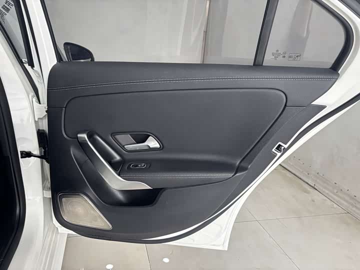 Фото 23 - Mercedes-Benz A-Class