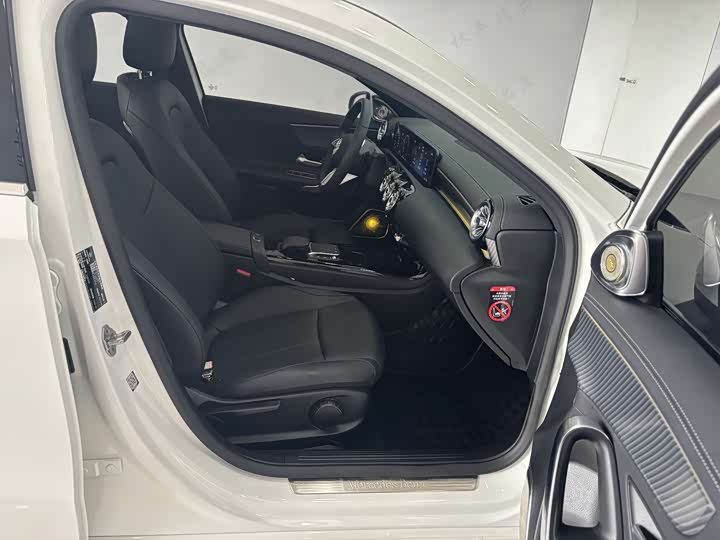 Фото 26 - Mercedes-Benz A-Class