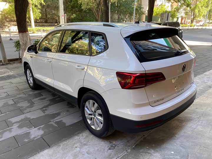 Фото 4 - Volkswagen Tharu