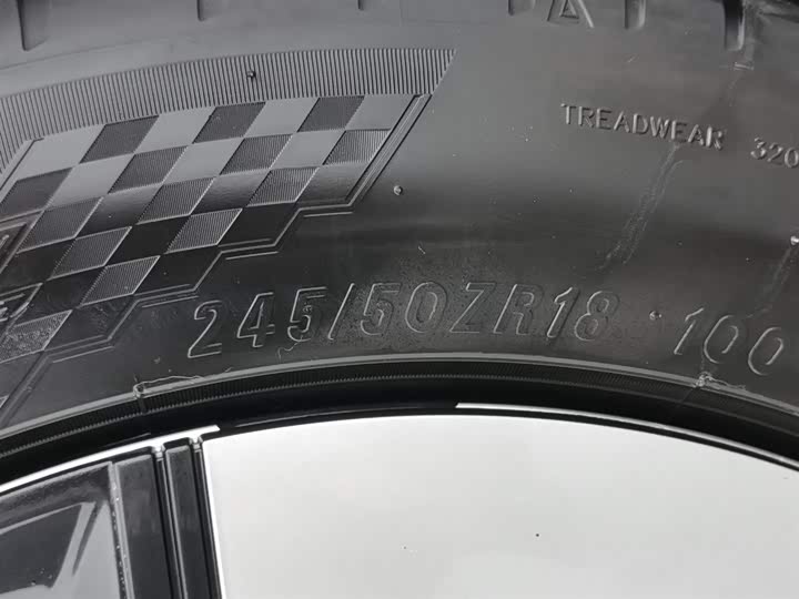 Фото 24 - XPeng P7