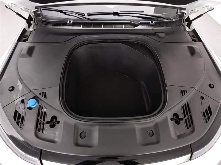 Фото 6 - XPeng P7