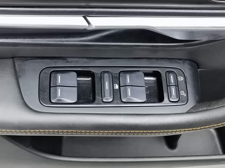 Фото 9 - XPeng P7