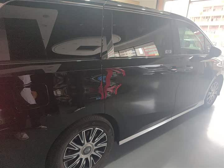 Фото 7 - GAC Trumpchi E9