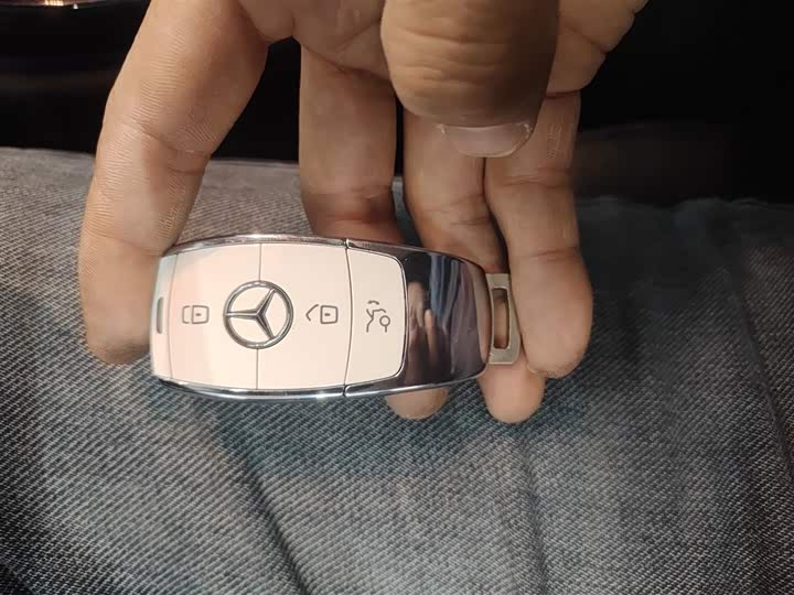 Фото 8 - Mercedes-Benz GLC-Class Coupe