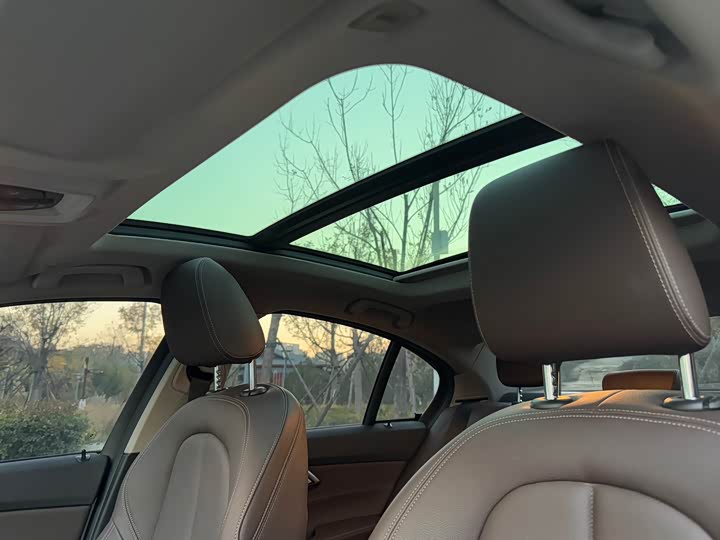 Фото 11 - BMW 1 Series