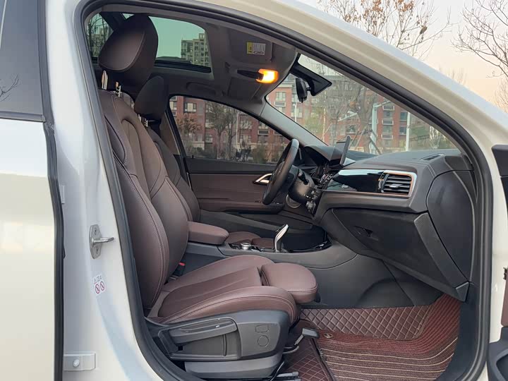 Фото 19 - BMW 1 Series