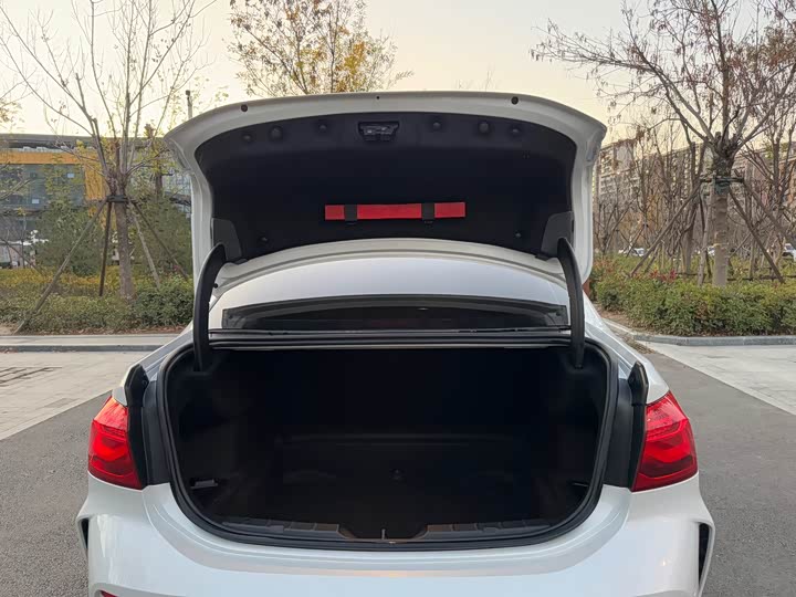 Фото 8 - BMW 1 Series