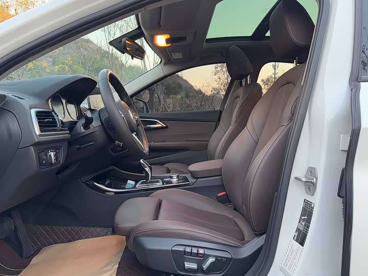 Фото 9 - BMW 1 Series