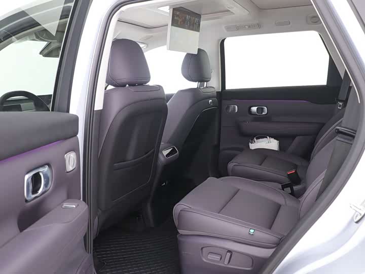 Фото 11 - Leapmotor C16