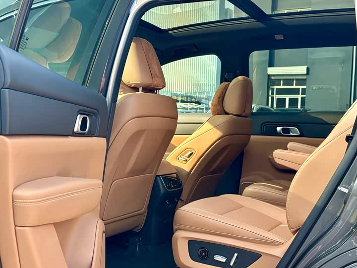 Фото 5 - LiXiang One