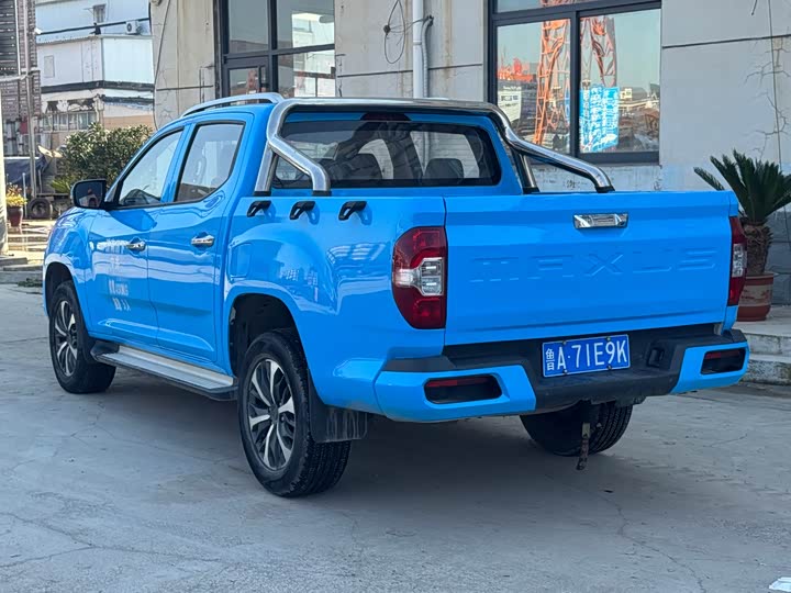 Фото 2 - Maxus T70