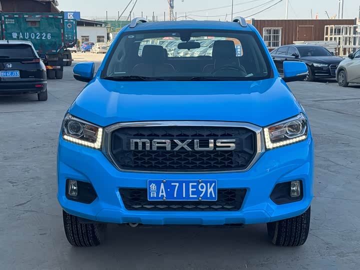Фото 3 - Maxus T70