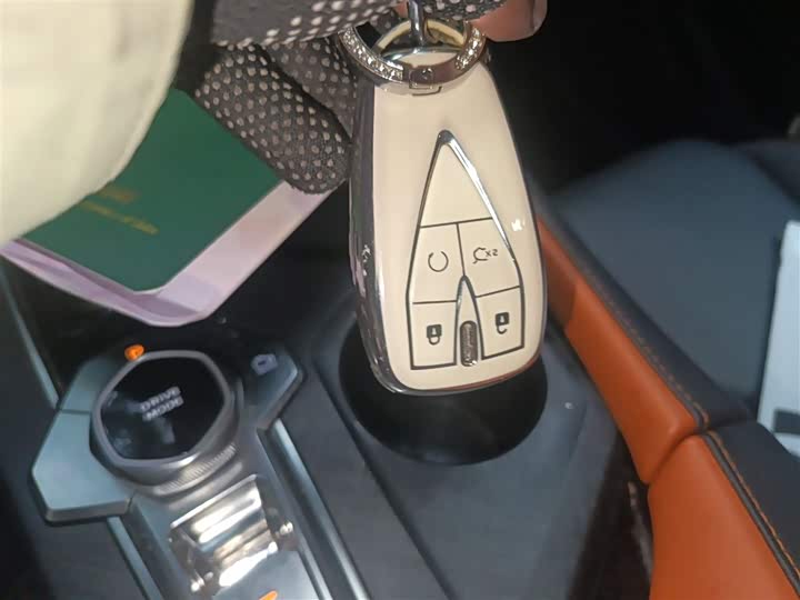 Фото 12 - Changan UNI-V