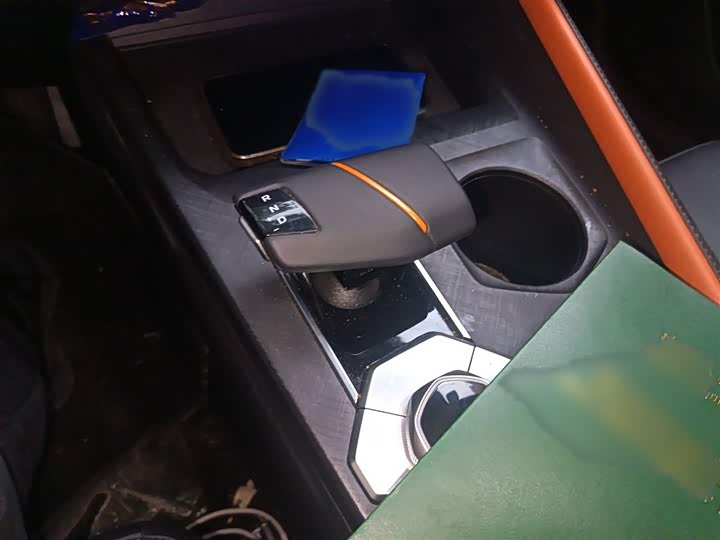 Фото 7 - Changan UNI-V