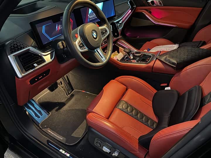 Фото 4 - BMW X5 M