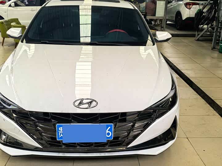 Фото 2 - Hyundai Elantra N line