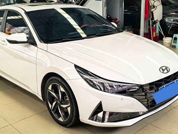 Фото 5 - Hyundai Elantra N line