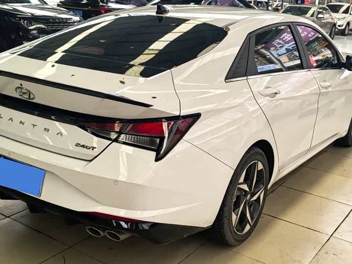 Фото 8 - Hyundai Elantra N line