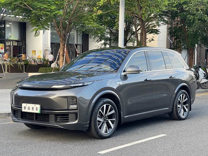 Фото 1 - LiXiang L8