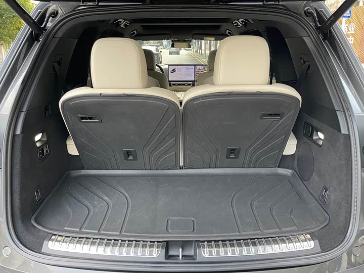 Фото 19 - LiXiang L8