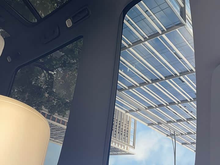 Фото 20 - LiXiang L8